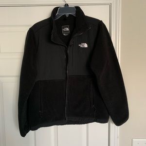 The North Face women’s Denali jacket